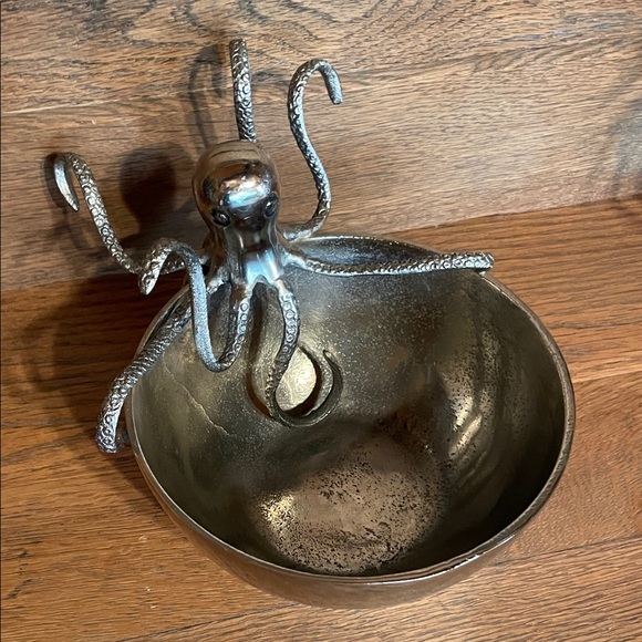 Mud Pie Other - MUD PIE OCTOPUS SERVING BOWL🐙